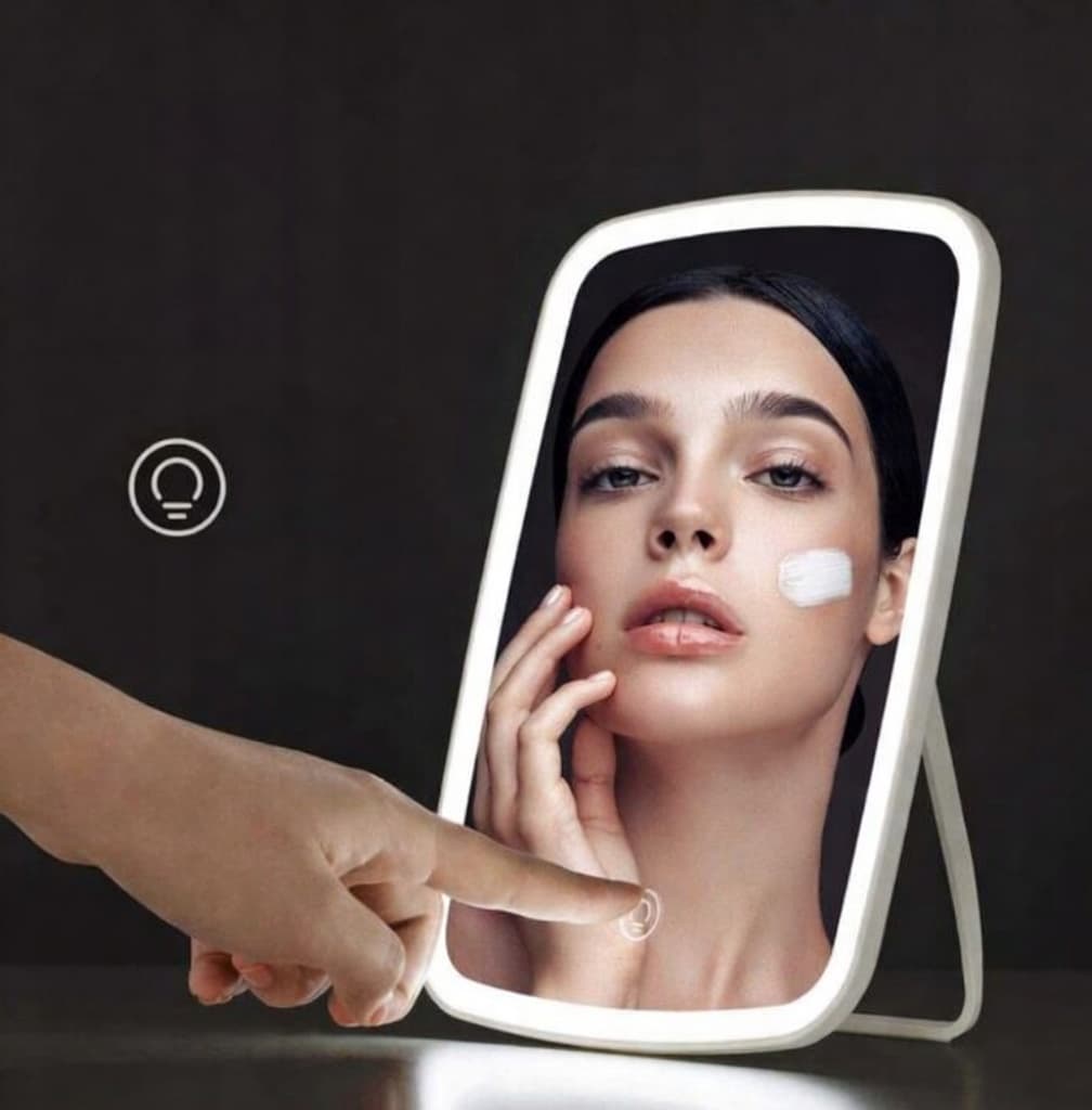 Glow Mirror